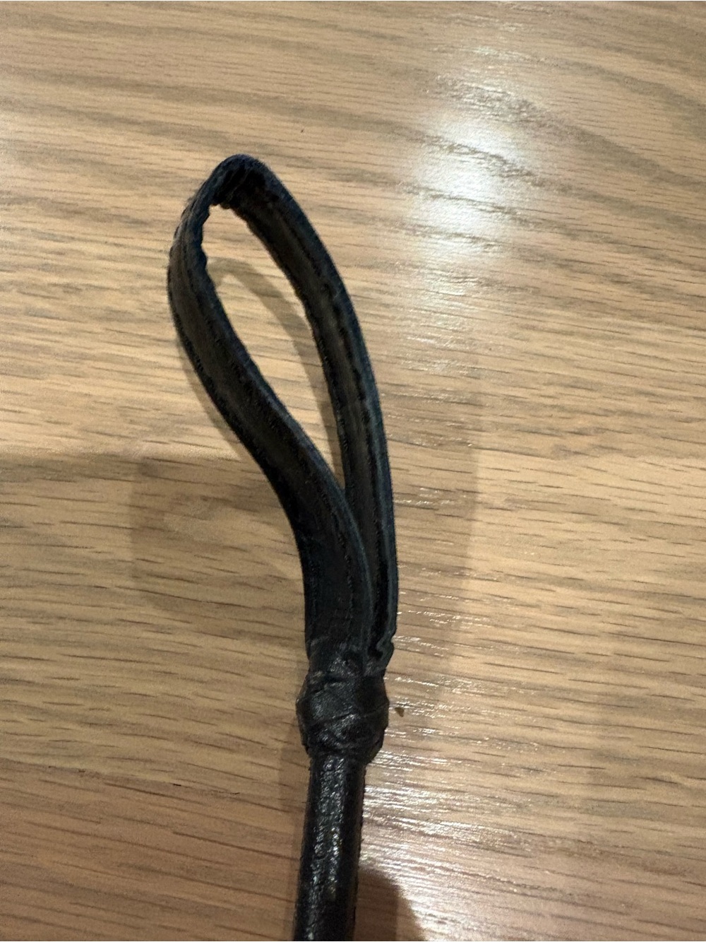 Black Leather Riding Crop - Picture 3 of 8